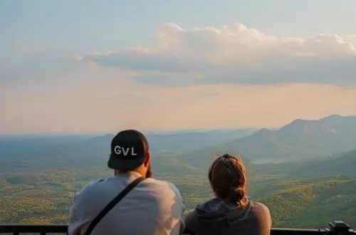Couple-Enjoying-Caesars-Head-View-rhjqtjsudks3rhbzas70myv8xeronerwwo38txma5g